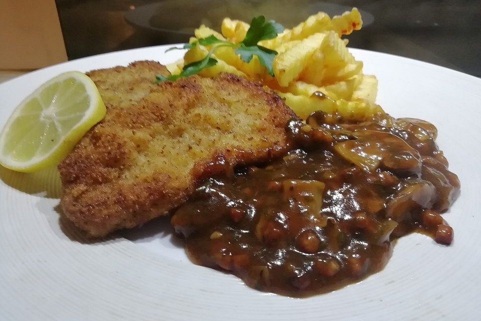 Jägerschnitzel mit Champignons und Kartoffeln