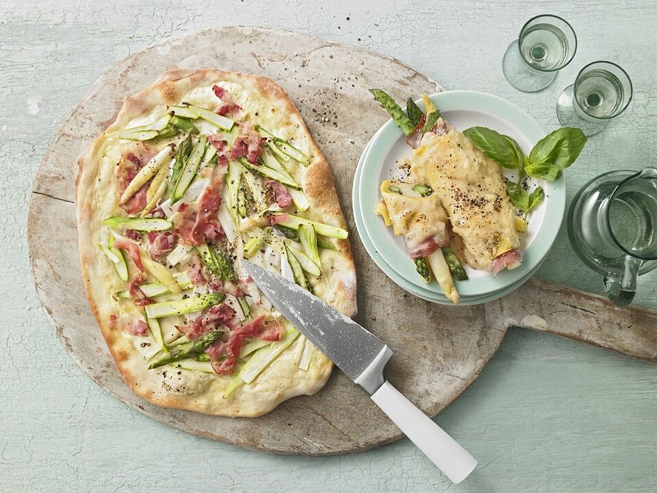 Spargel-Flammkuchen