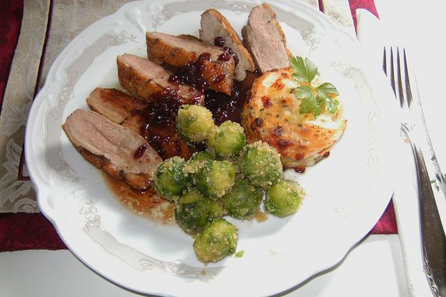Fruchtige Entenbrust mit Orangen-Preiselbeer-Sauce von mimily| Chefkoch Fruchtige Entenbrust mit Orangen-Preiselbeer-Sauce von mimily| Chefkoch