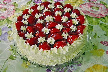 Erdbeer - Vanille - Sahne - Quark - Torte