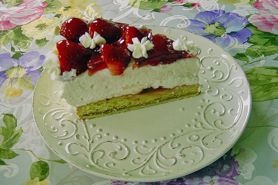 Erdbeer - Vanille - Sahne - Quark - Torte