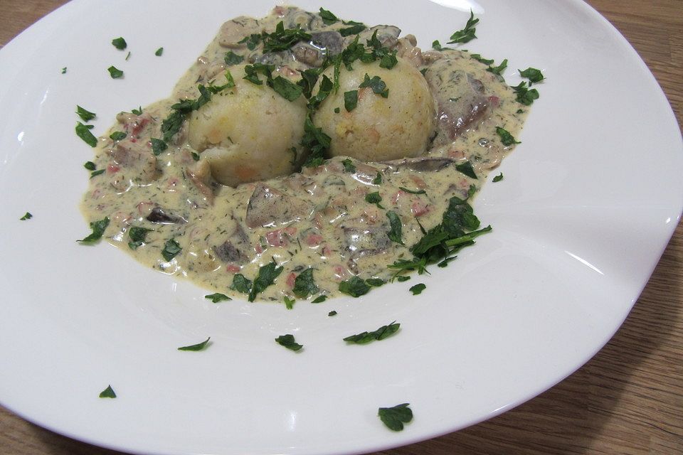 Schnelle Pilze in Petersilien - Dill - Sahnesauce