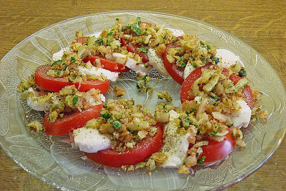 Gratinierte Tomaten mit Mozzarella und Petersilienbröseln