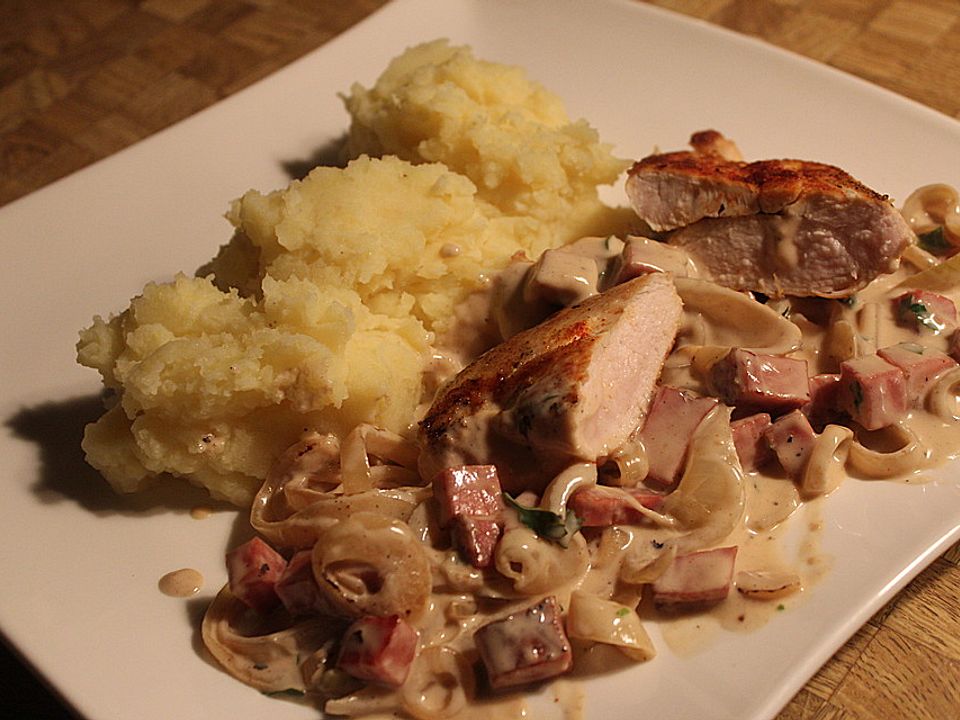 Hähnchenbrustfilet in Zwiebel - Wein - Sauce von Stift1| Chefkoch
