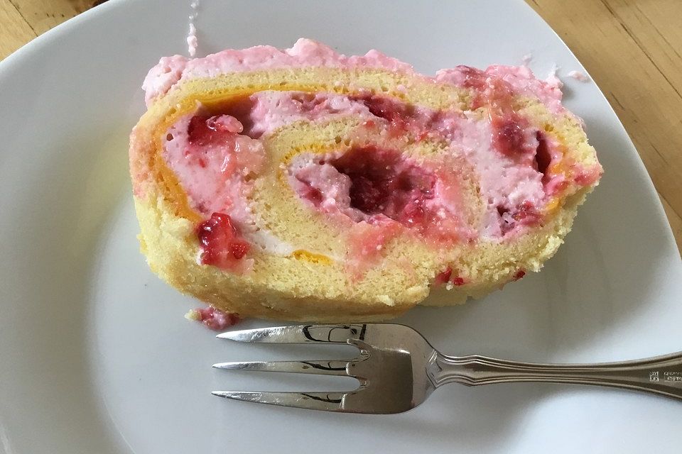 Erdbeermousse - Roulade