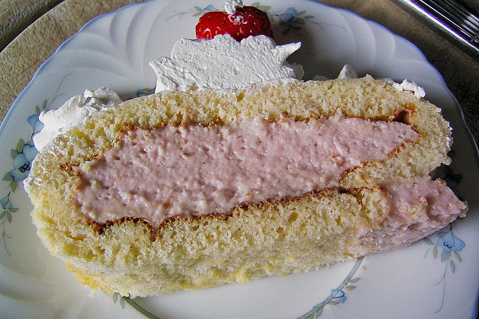 Erdbeermousse - Roulade