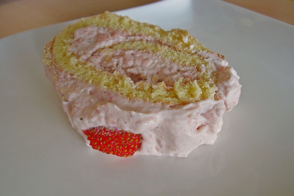 Erdbeermousse - Roulade