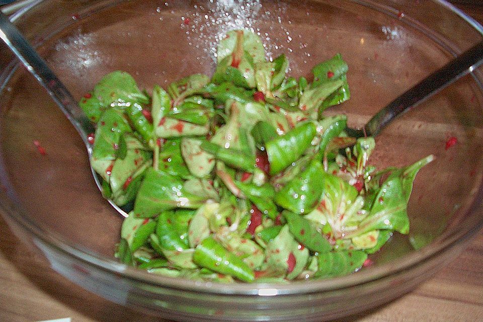 Feldsalat mit Himbeeren