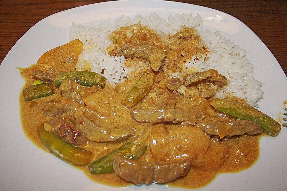 Rindercurry mit Nektarinen