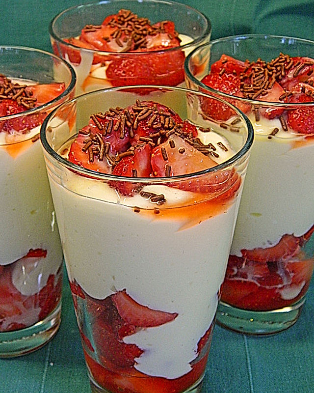 Erdbeeren mit Vanillecreme