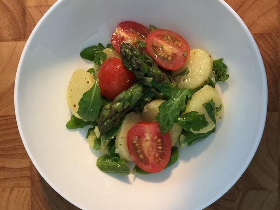 Spargel-Kartoffel-Salat mit Rucola und Tomaten von polyrisos| Chefkoch