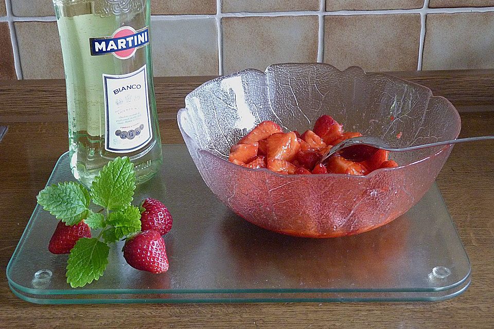 Roros Erdbeer-Eisbecher 'Spezial' Roros Erdbeer-Eisbecher 'Spezial'