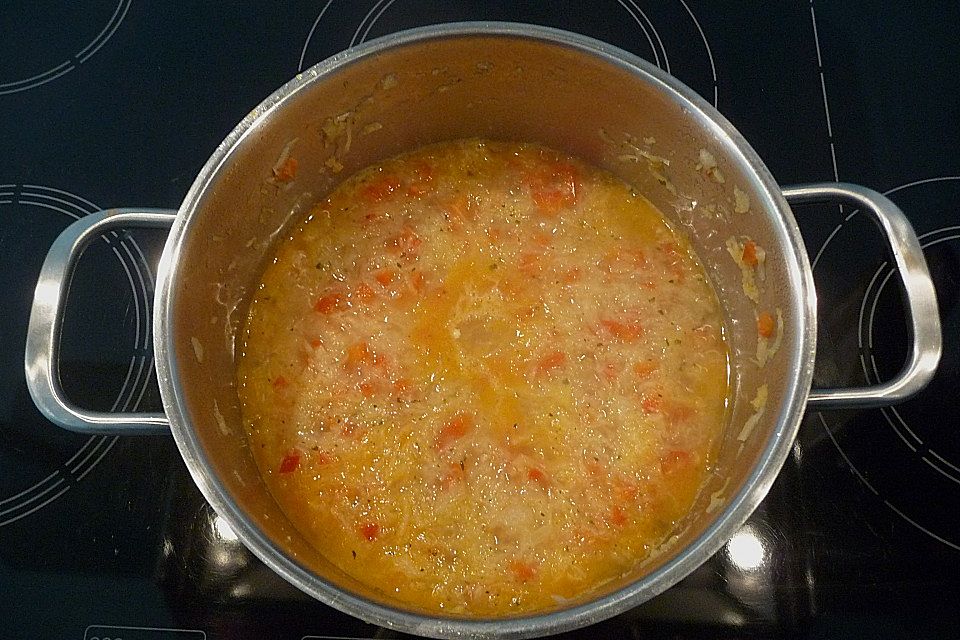 Sauerkrautsuppe mit Paprika und Kasseler