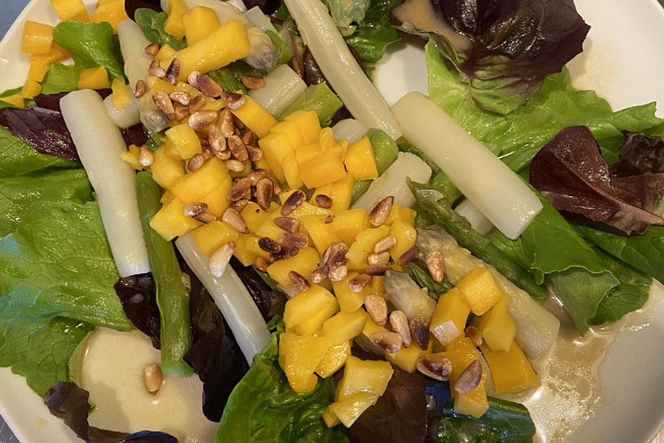 Spargel - Mango - Rucola - Salat