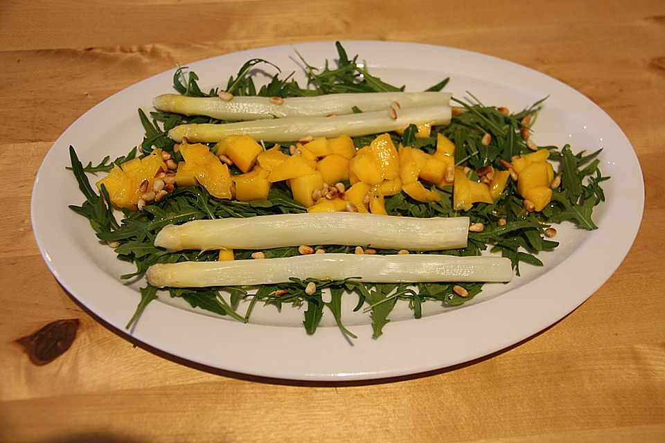 Spargel - Mango - Rucola - Salat