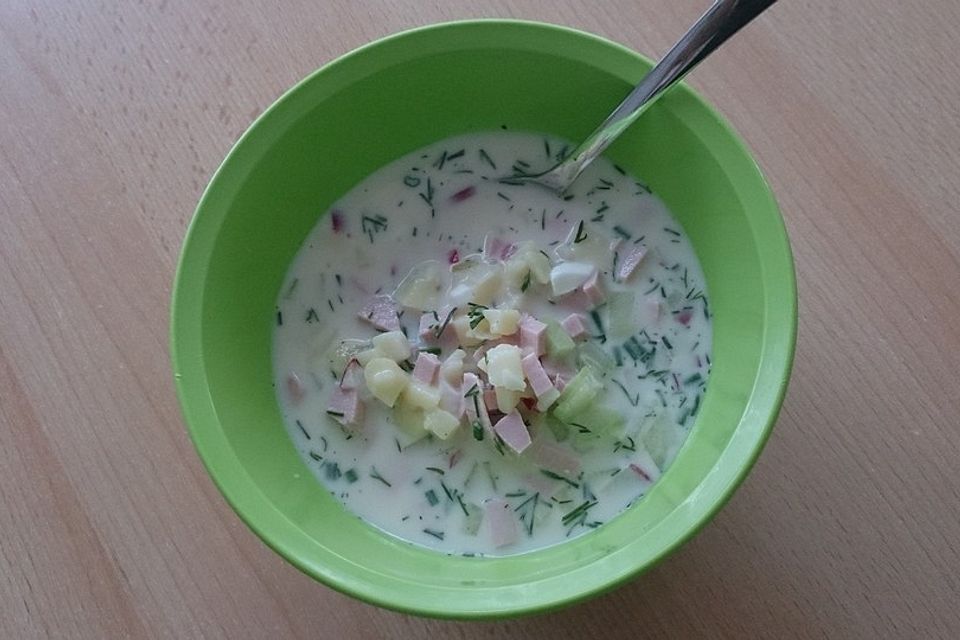 Russische Sommersuppe