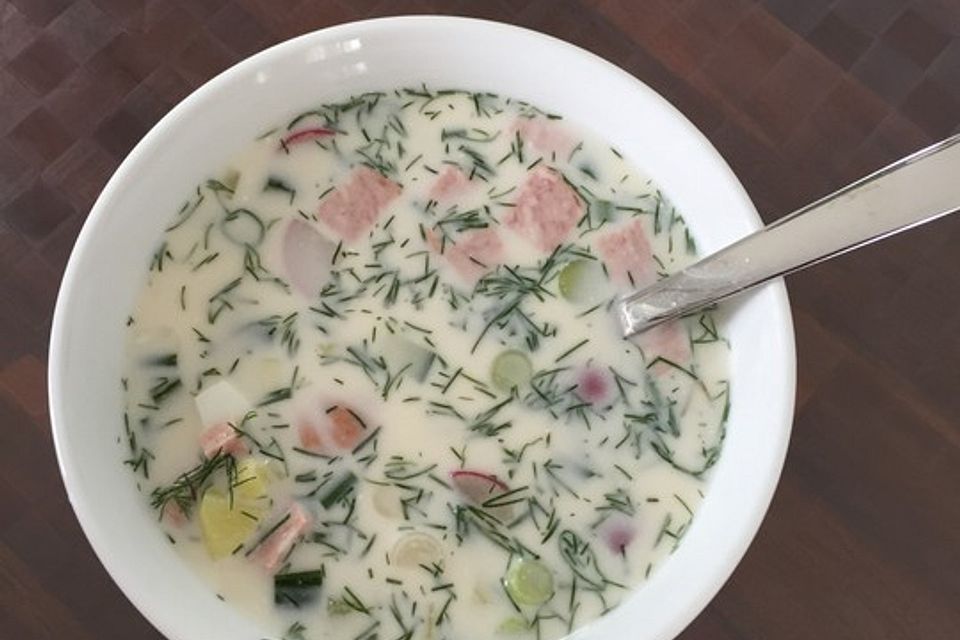 Russische Sommersuppe