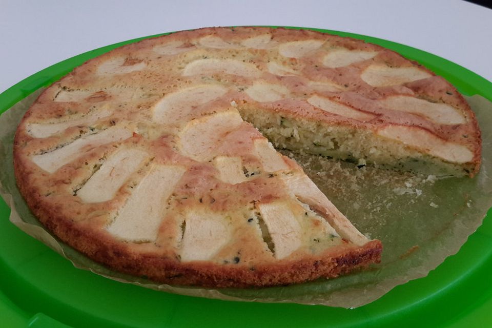 Zucchini - Biskuit mit Apfel