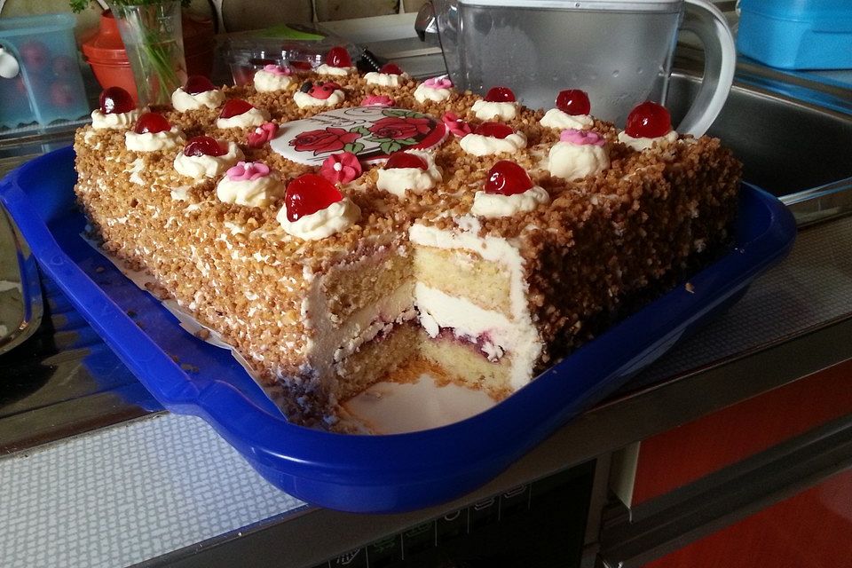 Frankfurter Kranz Schnitten