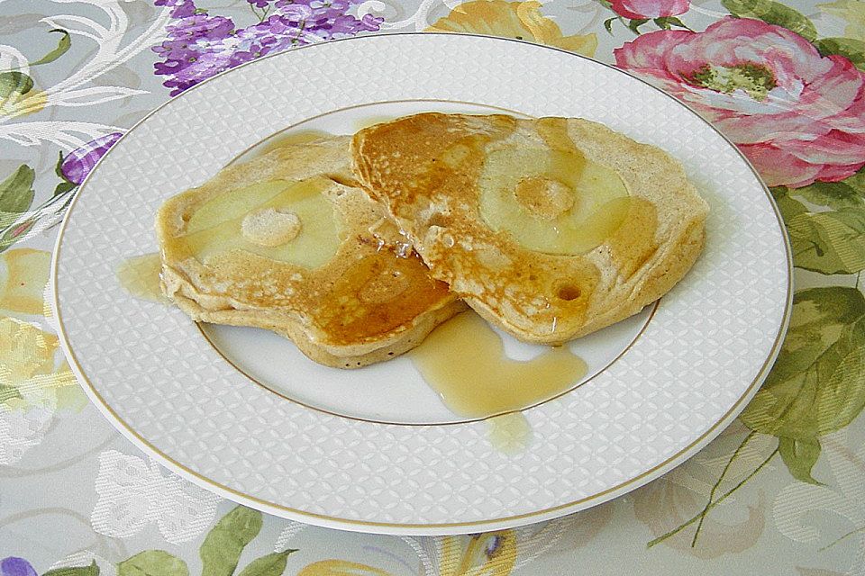 Pancakes mit Äpfeln