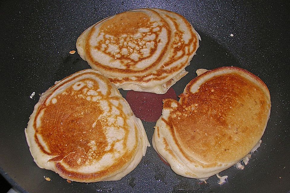 Pancakes mit Äpfeln