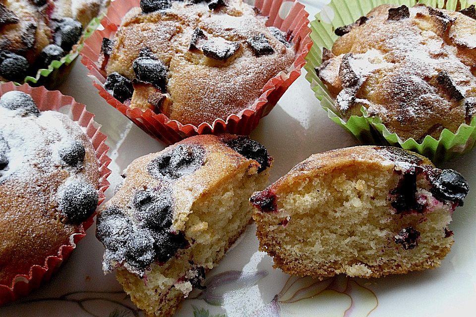 Muffins mit verschiedenem Obst