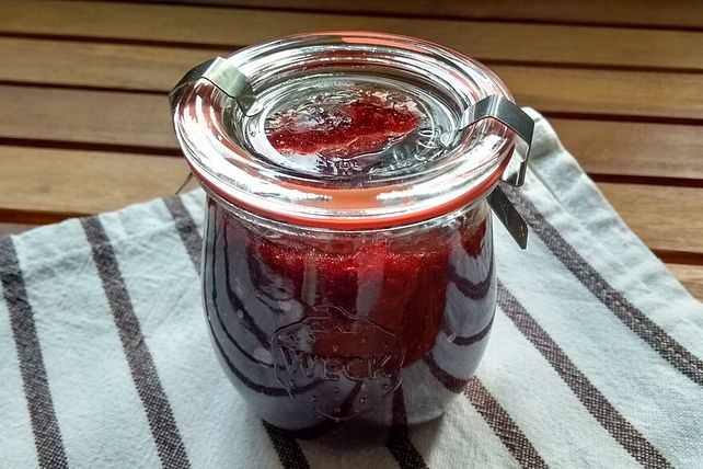 Selbst gemachte Erdbeermarmelade ohne Gelierzucker| Chefkoch