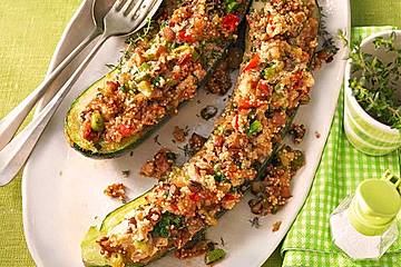 Vegetarisch Gefullte Zucchini Mit Quinoa Und Ahornsirup Von Raspberry Chefkoch