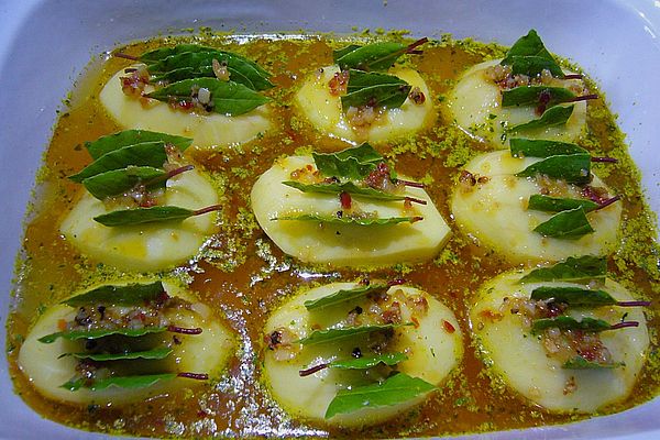 Lorbeerkartoffeln mit frischem Lorbeer von clayovencook | Chefkoch