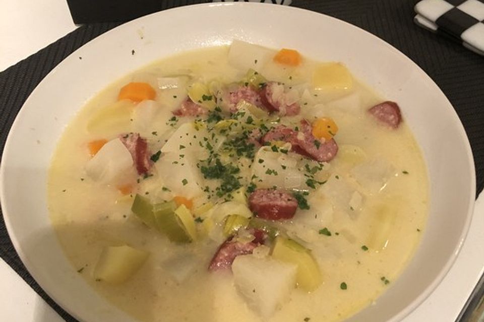 Kohlrabieintopf mit Cabanossi