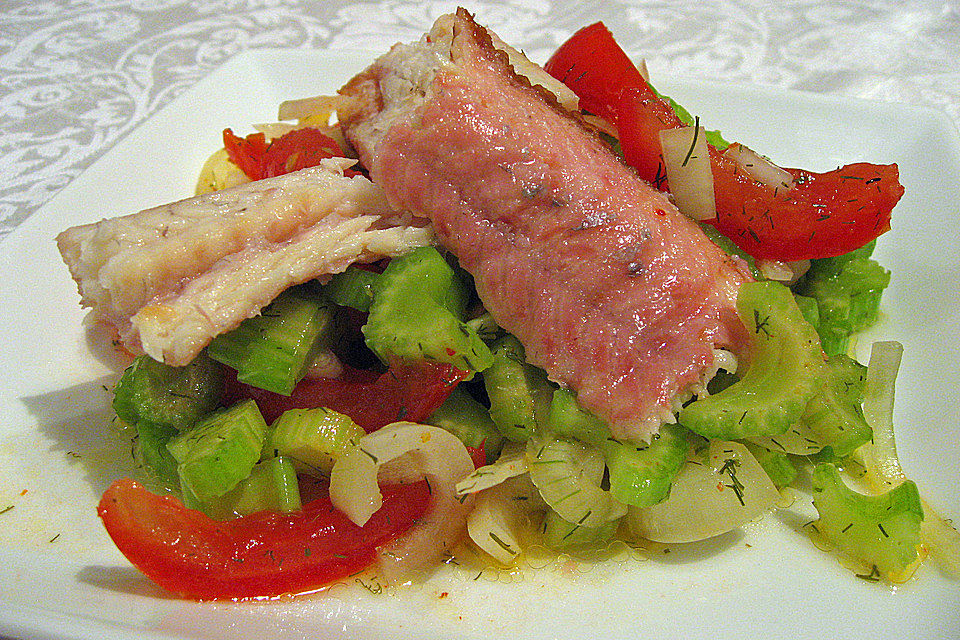 Fischsalat mit Räucherfisch