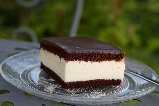 Schokoladen - Schmand - Joghurt - Sahne - Kuchen von brisane| Chefkoch