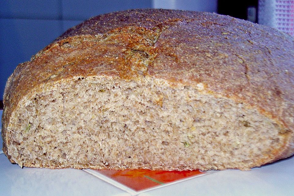 Leckeres Brot mit Buttermilch, Dinkel- und Weizenmehl