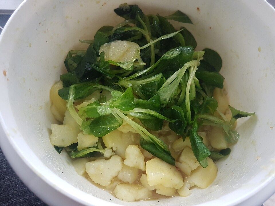 Steirischer Erdäpfel Vogerlsalat von sphynxi Chefkoch