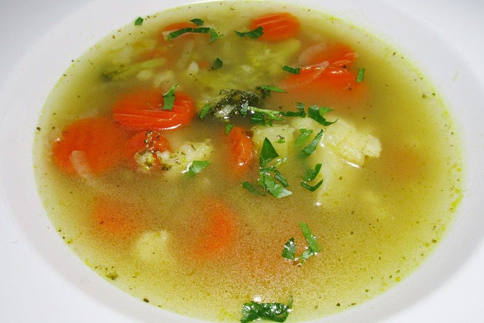 Omis Gemüsesuppe