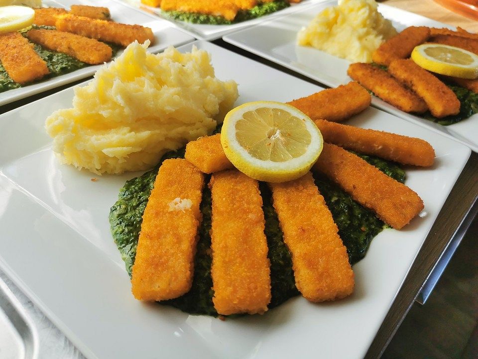 Fischstäbchen auf Kartoffelpüree von Anna_Schmidt| Chefkoch