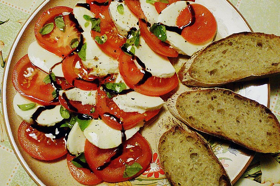 Mozarella mit Tomaten