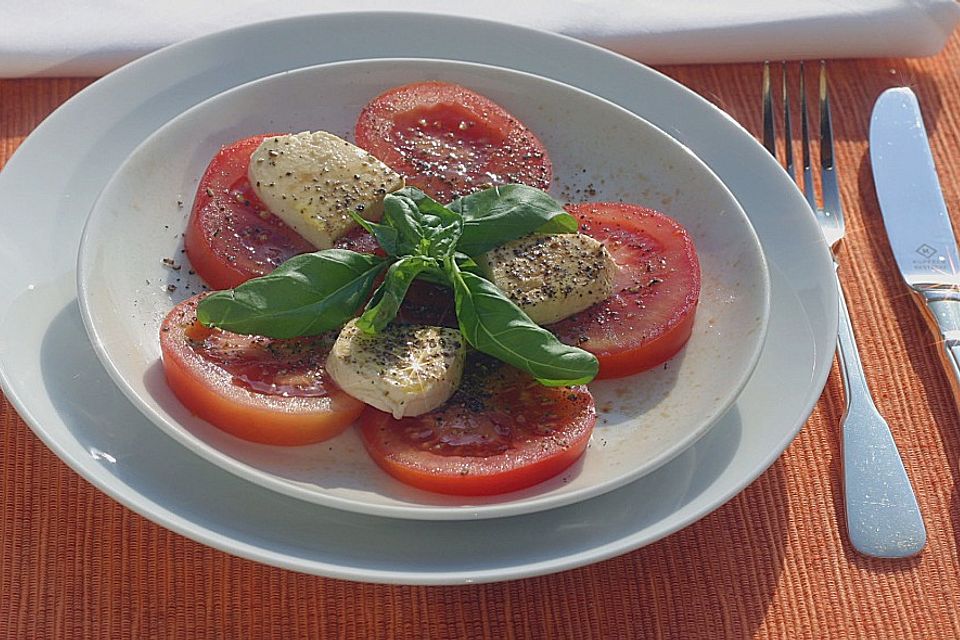 Mozarella mit Tomaten