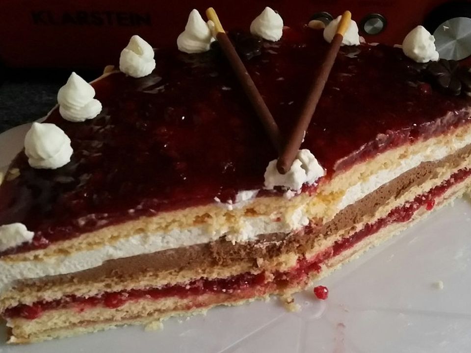 Nougat - Preiselbeer - Torte von Hobbykochen | Chefkoch