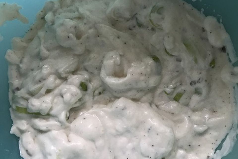 Frischer Knoblauch - Frühlingszwiebel - Dip