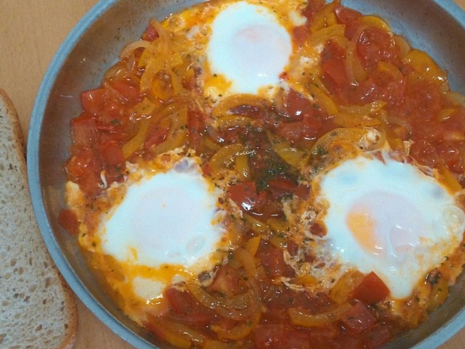 Eierpfanne mit Schakschuka von sweeterassugar| Chefkoch