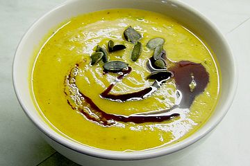 Kürbis - Karotten - Cremesuppe
