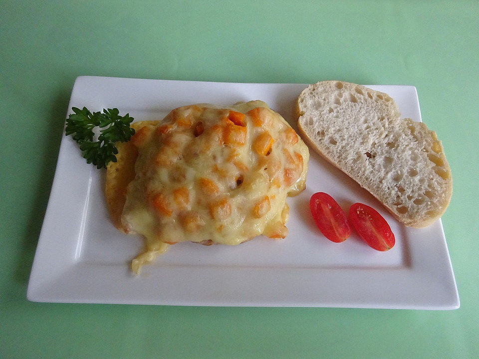 Schweineschnitzel mit Käse überbacken von RantanpIan| Chefkoch