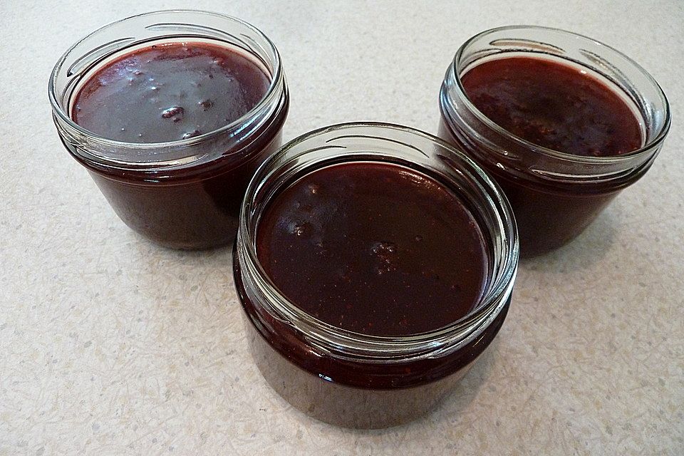 Aprikosenmarmelade mit Heidelbeeren