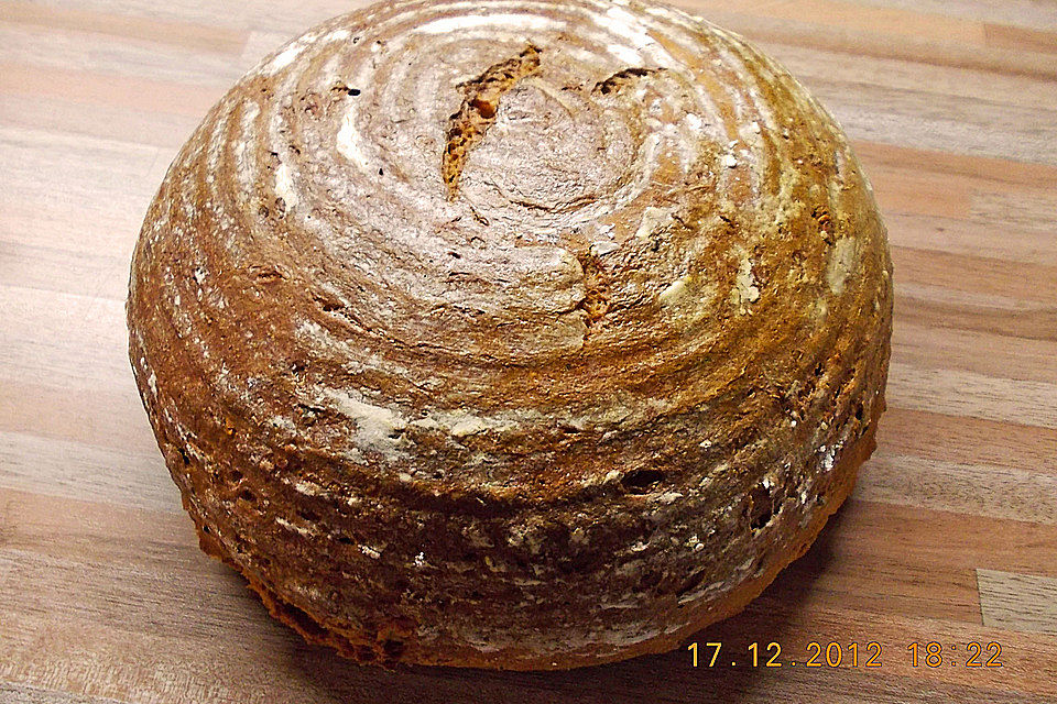 Würzig - malziges Roggenmischbrot mit Sauerteig