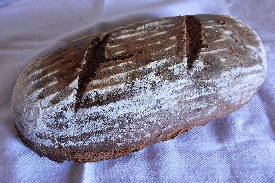 Würzig - malziges Roggenmischbrot mit Sauerteig