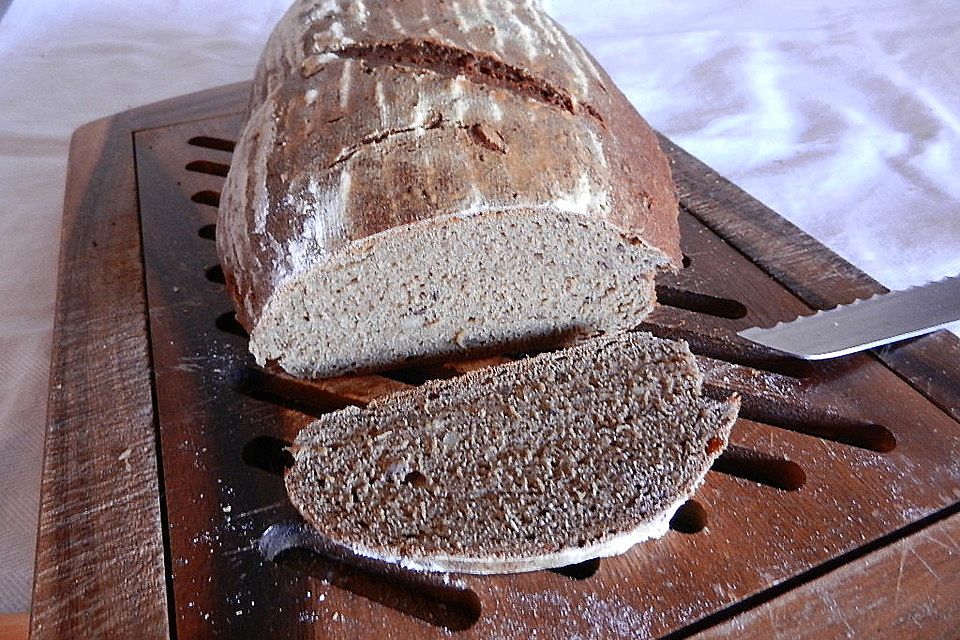 Würzig - malziges Roggenmischbrot mit Sauerteig