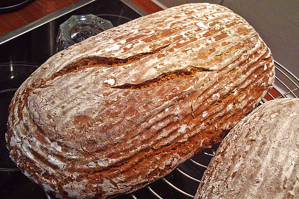 Würzig - malziges Roggenmischbrot mit Sauerteig