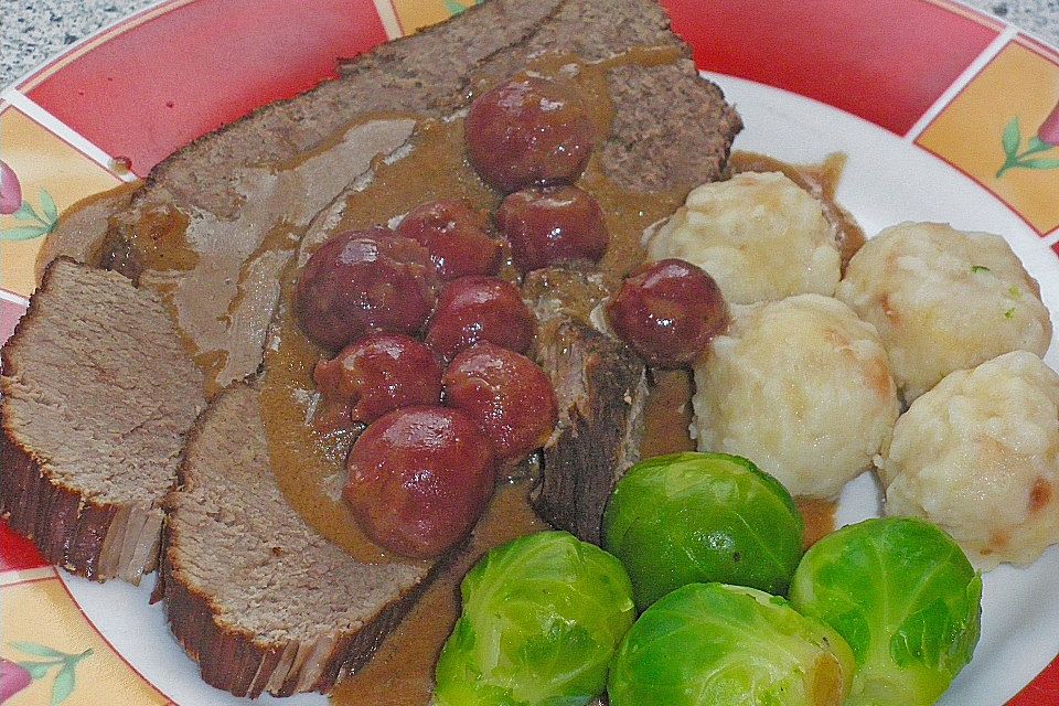 Hirschbraten in Rotwein - Kirschsauce