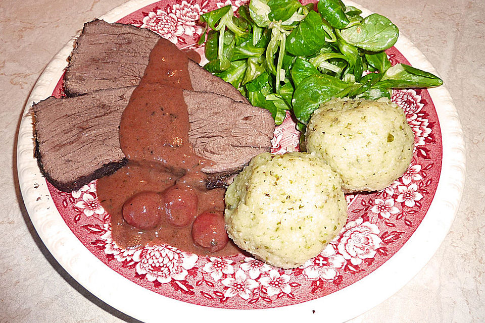 Hirschbraten in Rotwein - Kirschsauce